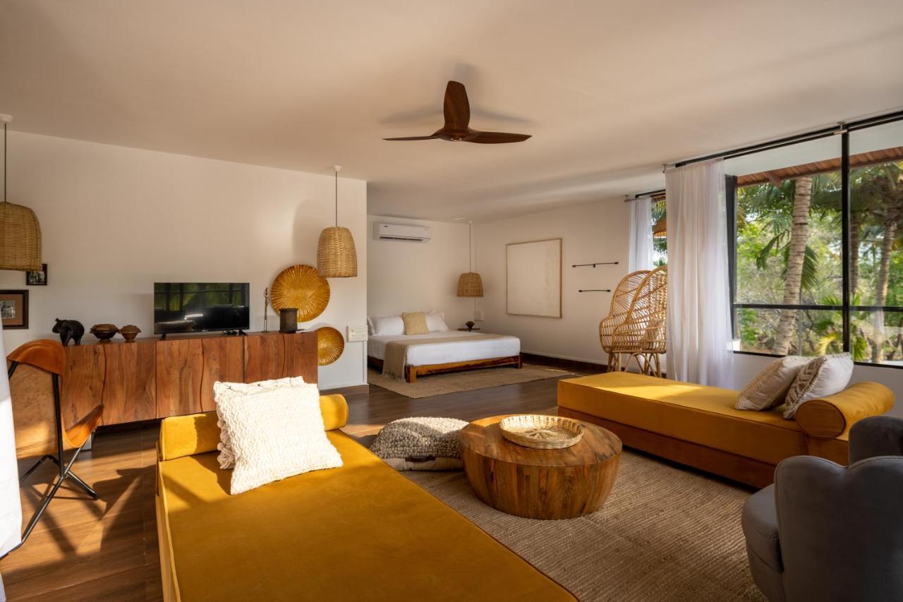 Pont Bleu Suites Riverside & Pool Canacona Esterno foto