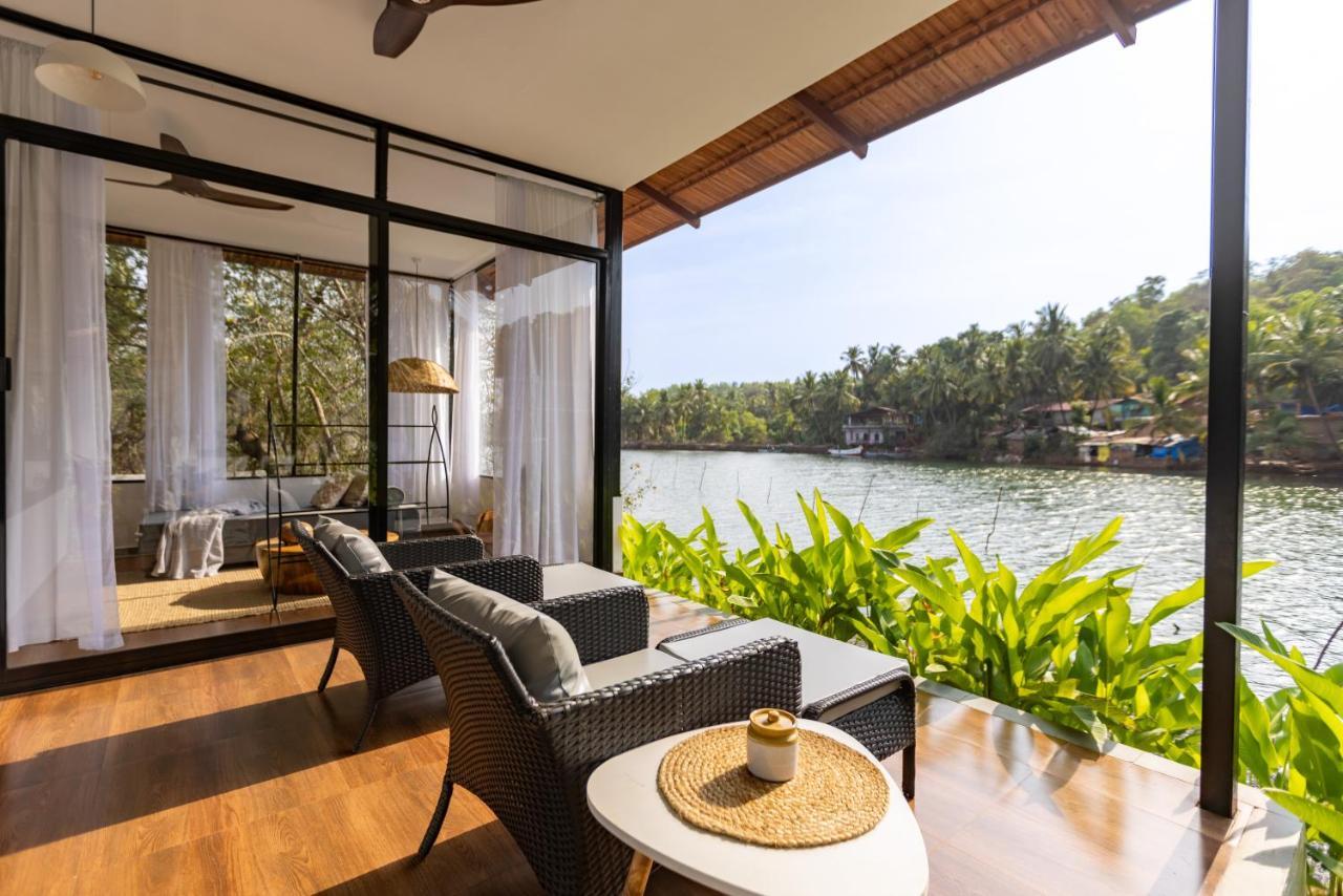 Pont Bleu Suites Riverside & Pool Canacona Esterno foto