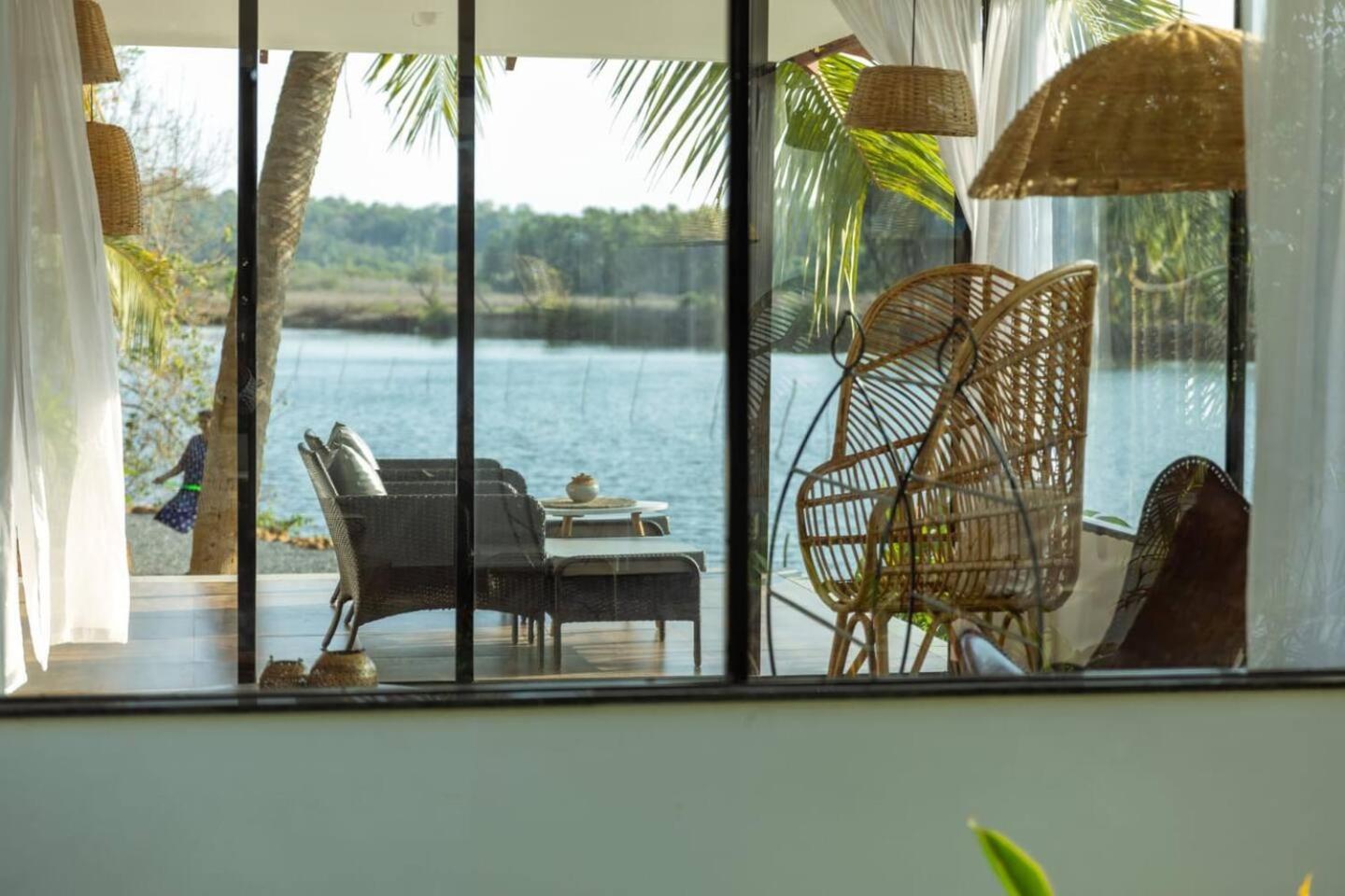 Pont Bleu Suites Riverside & Pool Canacona Esterno foto